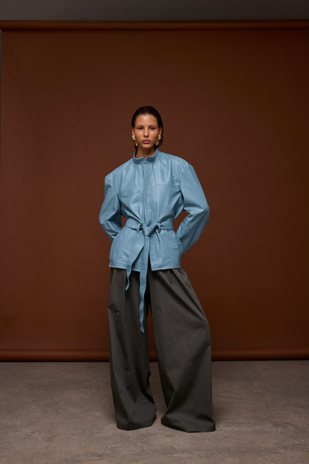 Pantalon gris plomo 